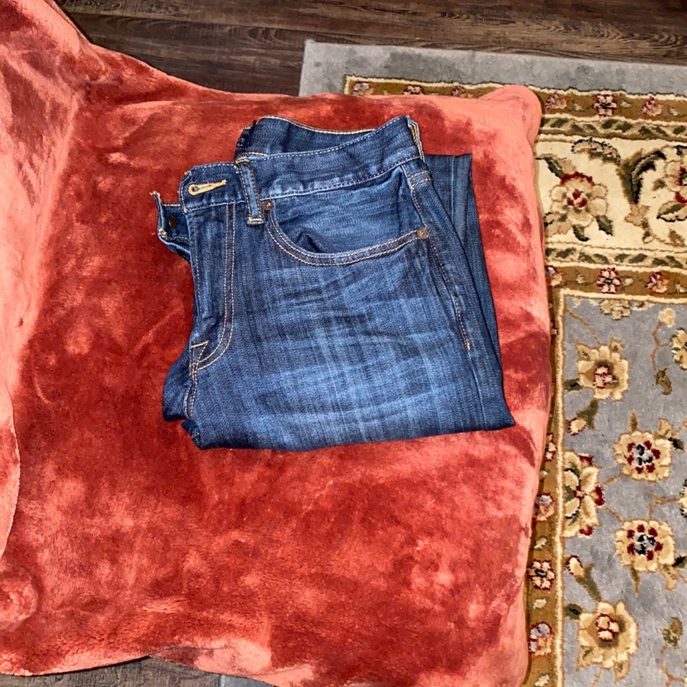 Men's Size: 30x30 | Lucky Brand Jeans ( barely worn )